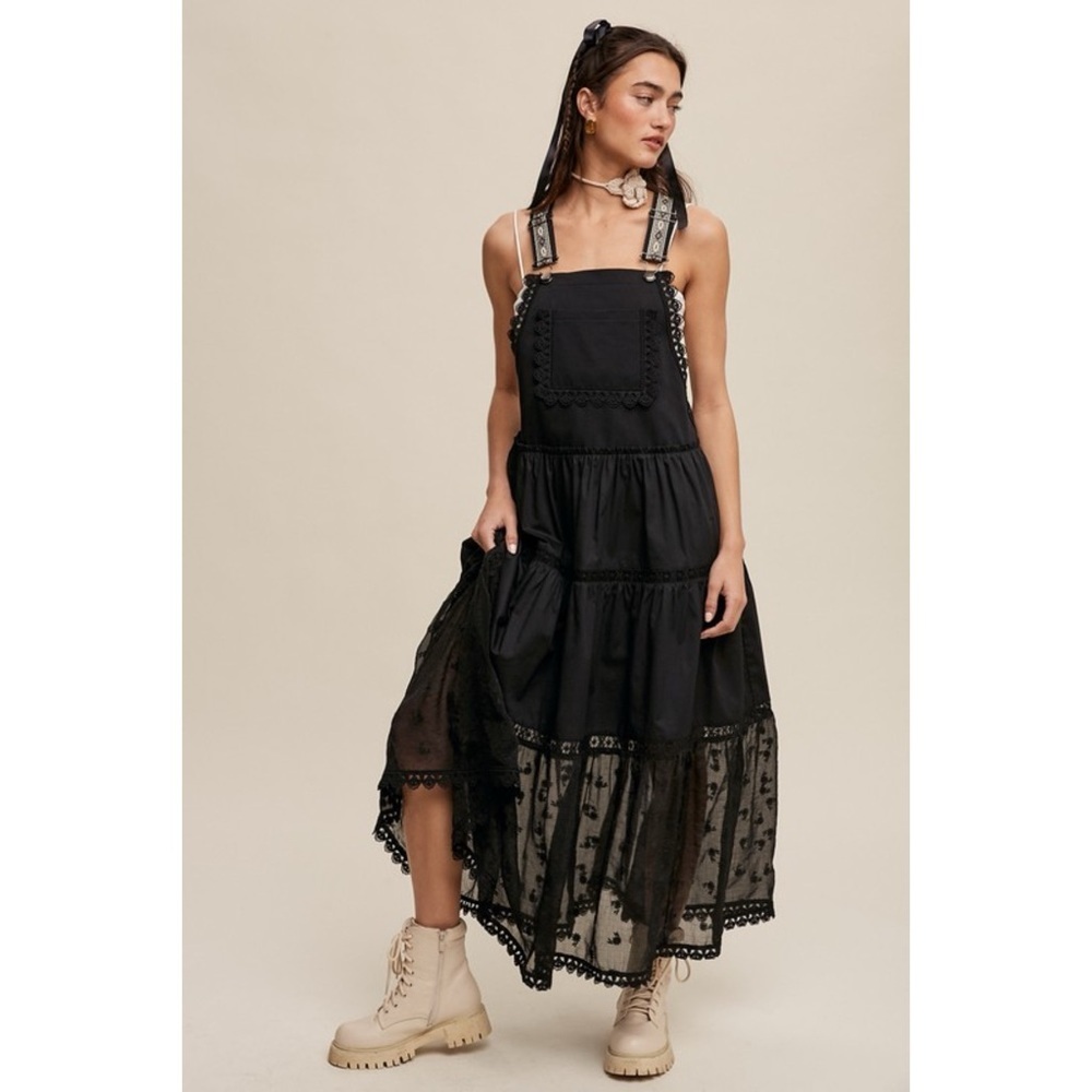 Listicle Black Lace Pieced Jacquard Strap Skirtall - Picture 3 of 12